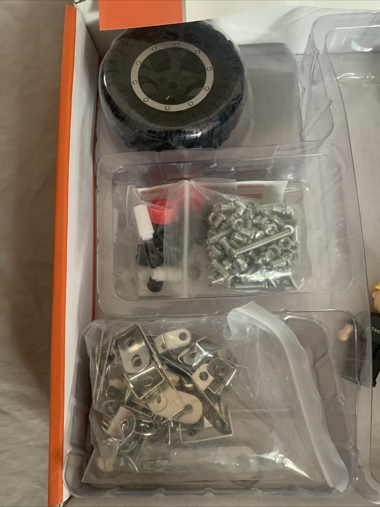 Black & Decker Constructor 6 In 1 Engineering Kit Partial Set