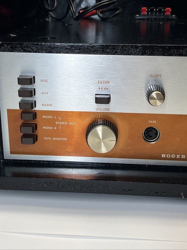Rogers Ravensbourne Stereo Amplifier – Basic Tested – Working – May Need Service