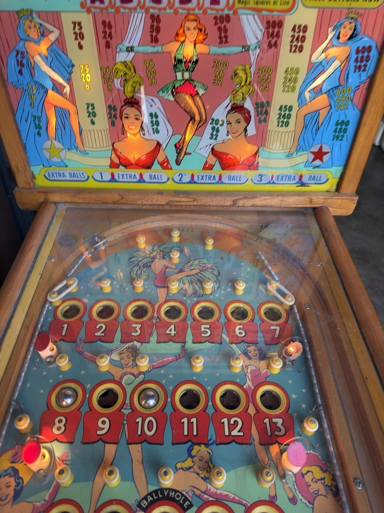 bingo/Pinballs Machine From 1957 /showtime