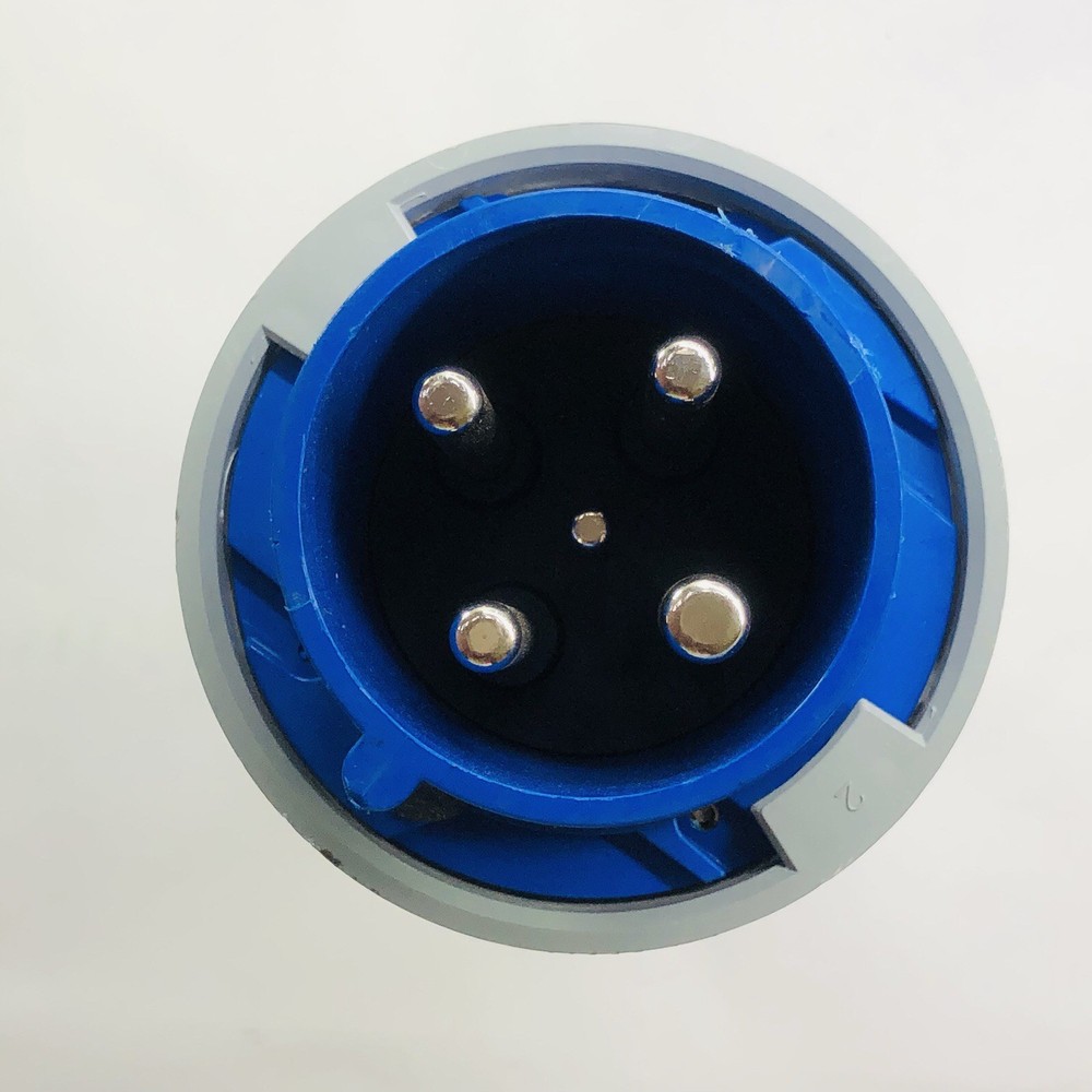 GLOBETRON WATERTIGHT PLUG 460P9W