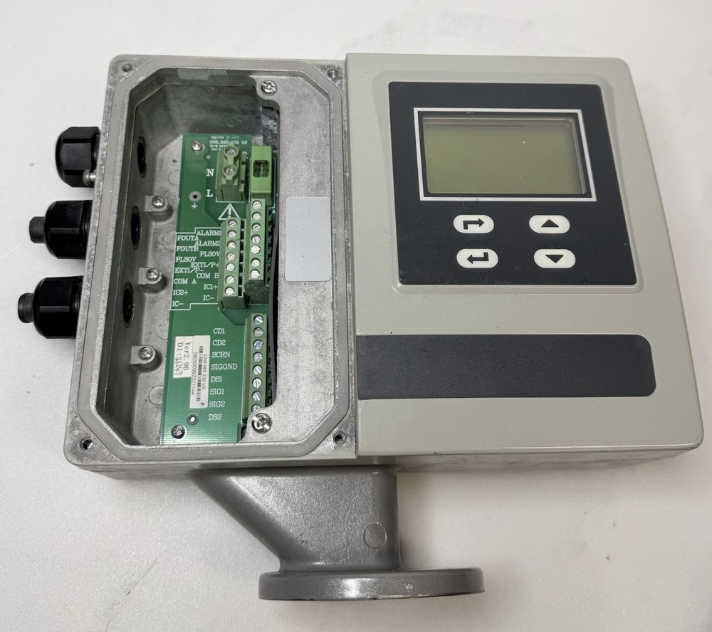 FloCat Electromagnetic Flowmeter Transmitter MFE080D8110A Power Tested