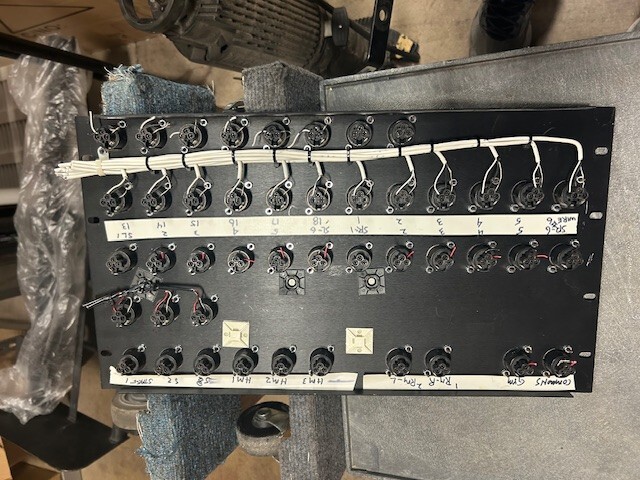 Custom Stage Audio in/out Connect Panel