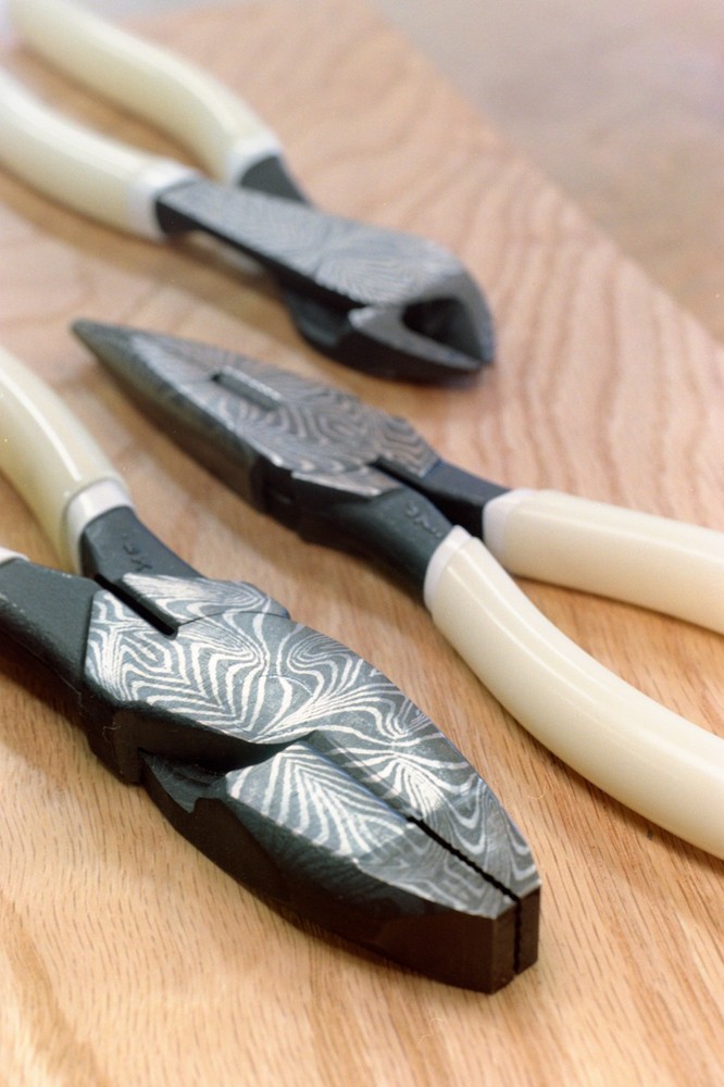 Klein Hi-Viz Lineman Pliers CUSTOM ENGRAVING ( Damascus Pattern)