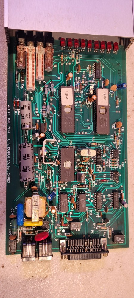 Vintage US Robotics Auto Link 212A Modem 1982