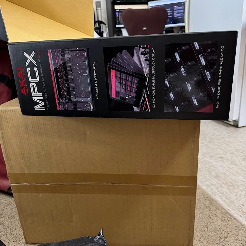 Akai Professional MPC X Standalone Sampler Sequencer - Mint - Software Transfer