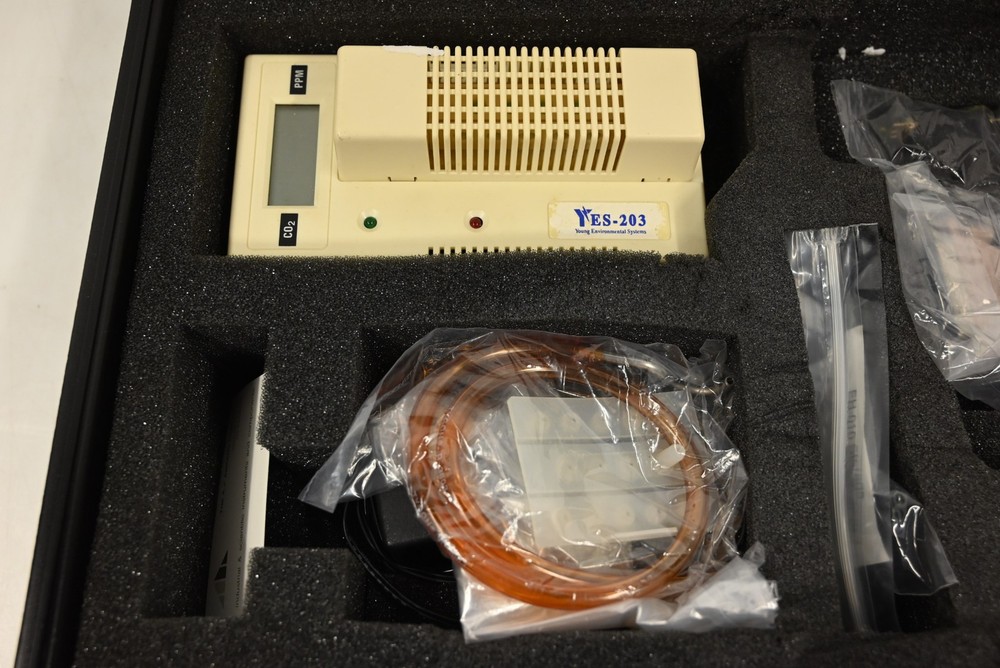 Yes-203 Carbon Dioxide Data Recorder, Young Environmental Systems,Inc.