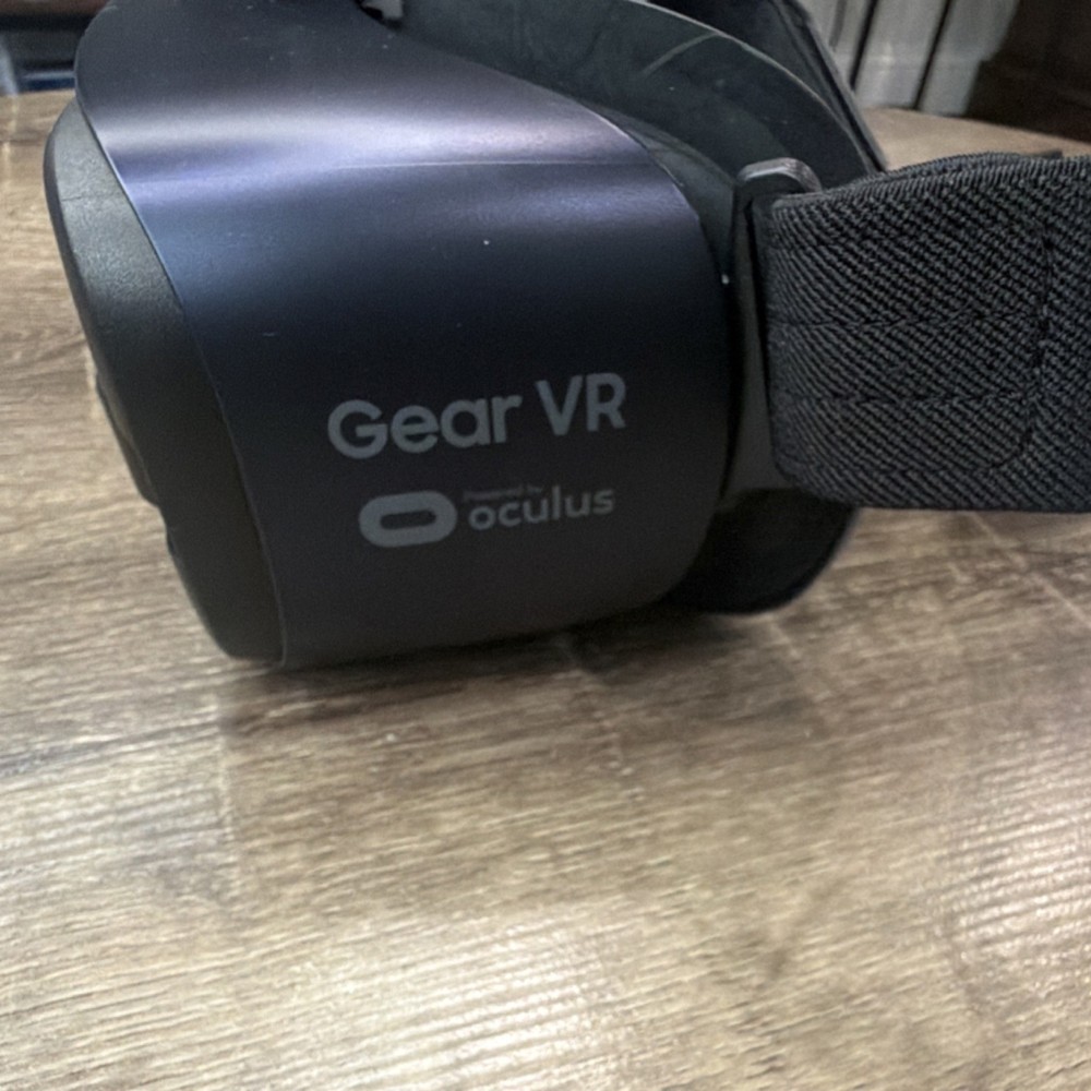 Samsung Gear VR Black Smartphone Virtual Reality Headset Plastic