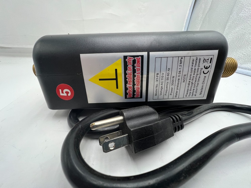 XINYE XY-FB Thermostatic Water Heater AC 110V 50-60Hz 3000W 0.04-1.2 MPa