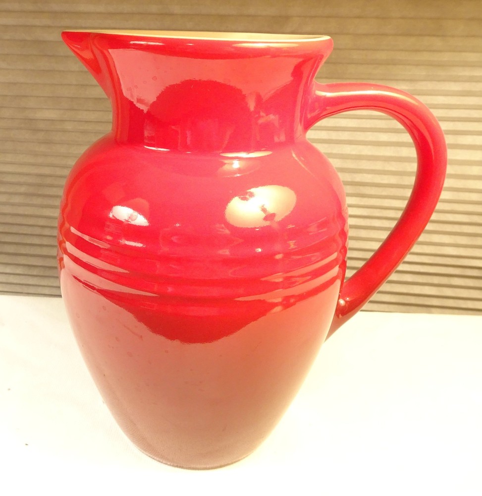 Le Creuset Stoneware Pitcher 2 Quart Cerise Red