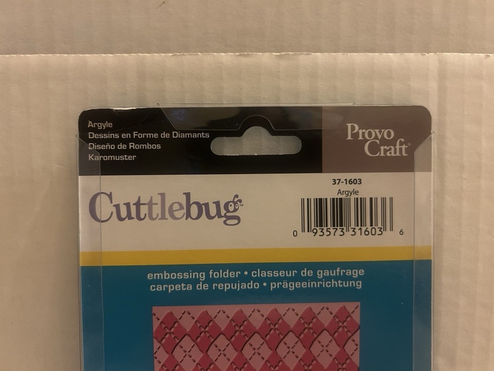 Provo Craft Cuttlebug Spots & Dots (1 embossing Folder) + Argyle (1 Folder)