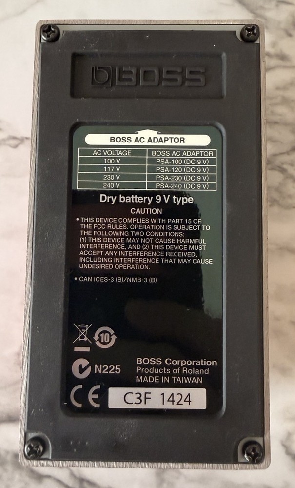 Boss RC-1 Loop Station Guitar Effects Pedal