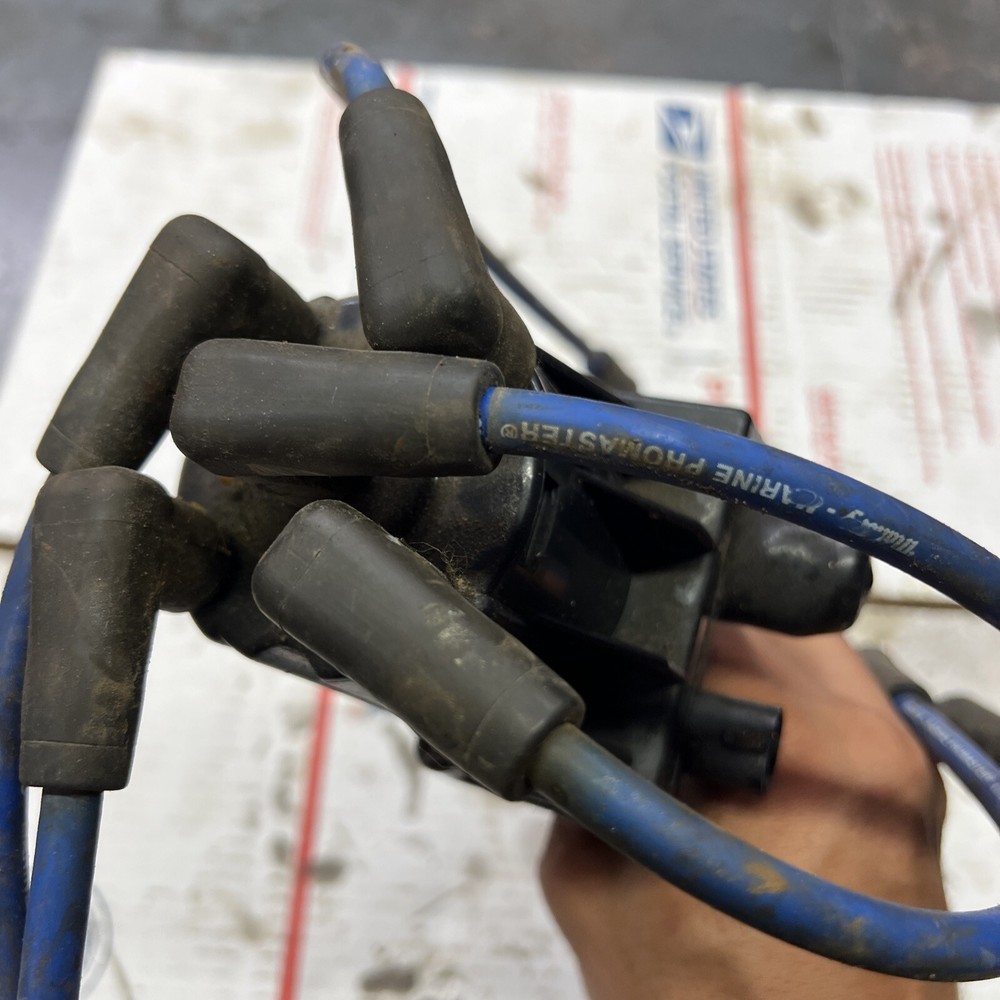 Volvo penta 4cyl engine distributor ￼