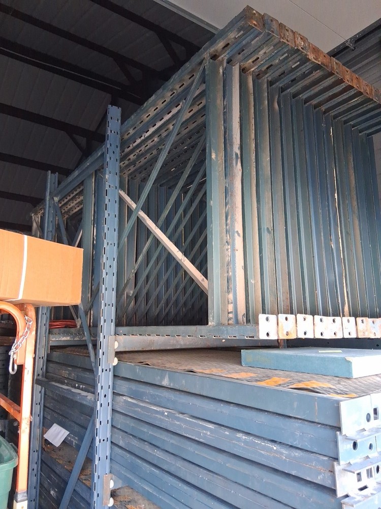 Pallet Racking Uprights 44" X 120"