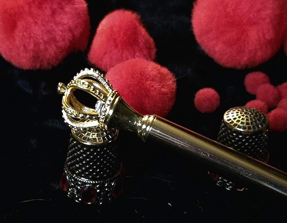 ARLEN STUDIO DIRECT. THIMBLES and PEARLS. Limited Edition.