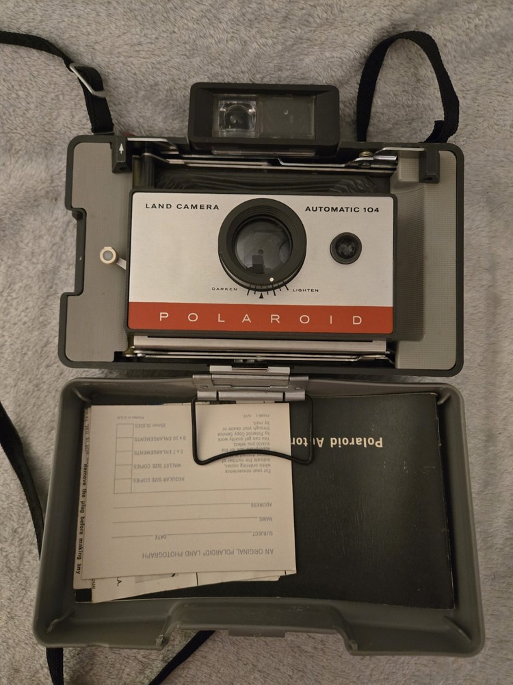 Polaroid Land Camera Automatic 104 USED-UNTESTED