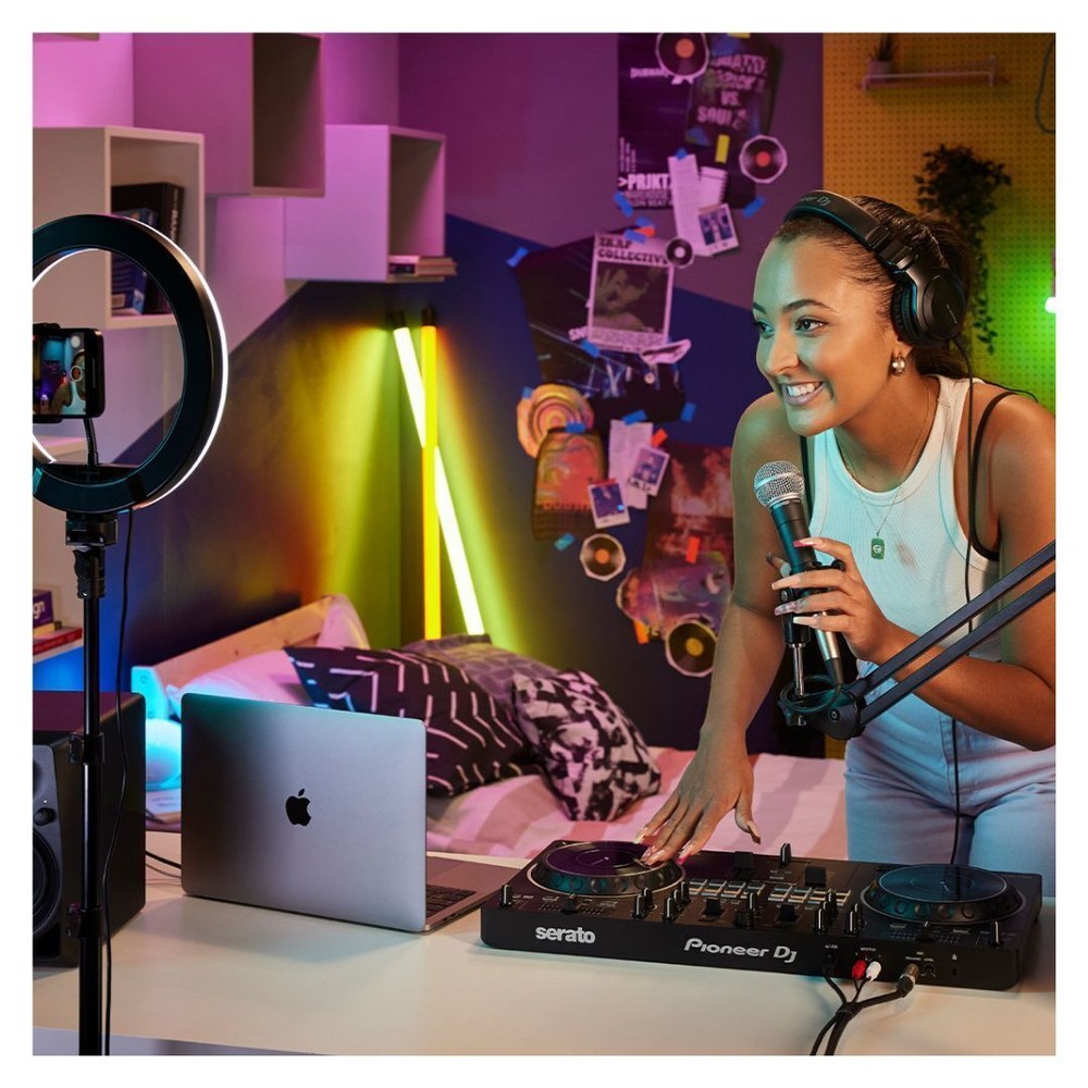 Pioneer DJ DDJ-REV1 2-Deck Serato DJ Controller