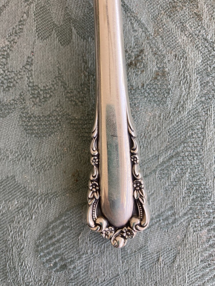 Lunt Carillon sterling silver pie/cake server Excellent shape