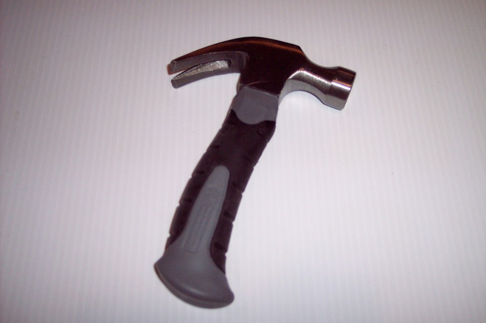 CLAW HAMMER 8 OZ STUBBY NEW FREE S/H