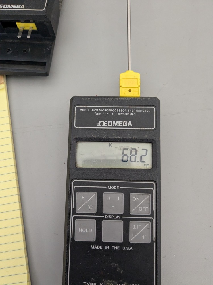 Omega Thermocouple Microprocessor Thermometer HH20 6 Channel Input HH21 !Charity