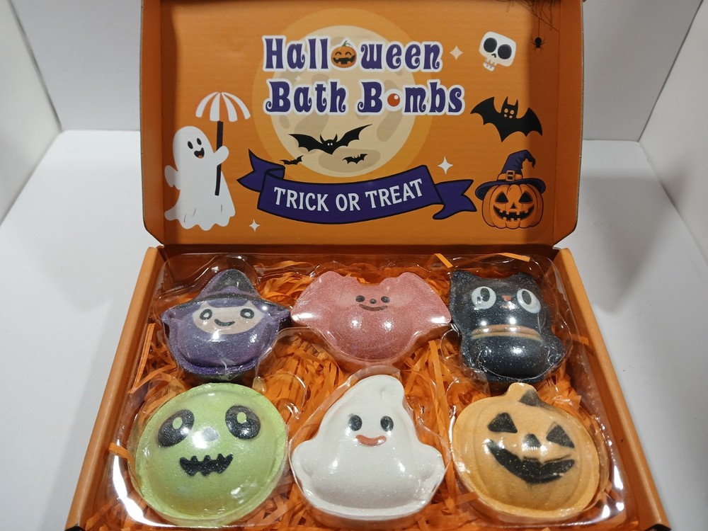 Halloween Bath Bomb 6pc Gift Set – Pumpkin Bat Skull Cat Ghost Witch