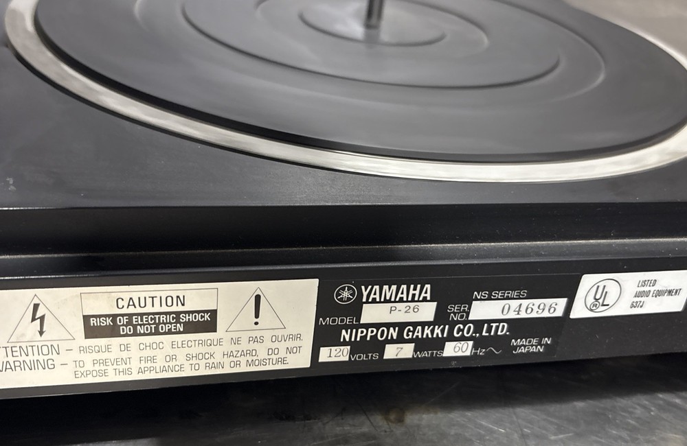 Yamaha P-26 Turntable Record Player