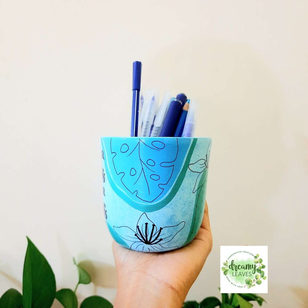 Hand-Painted Clay Pen Holder - Customizable Gift - Free Bookmark