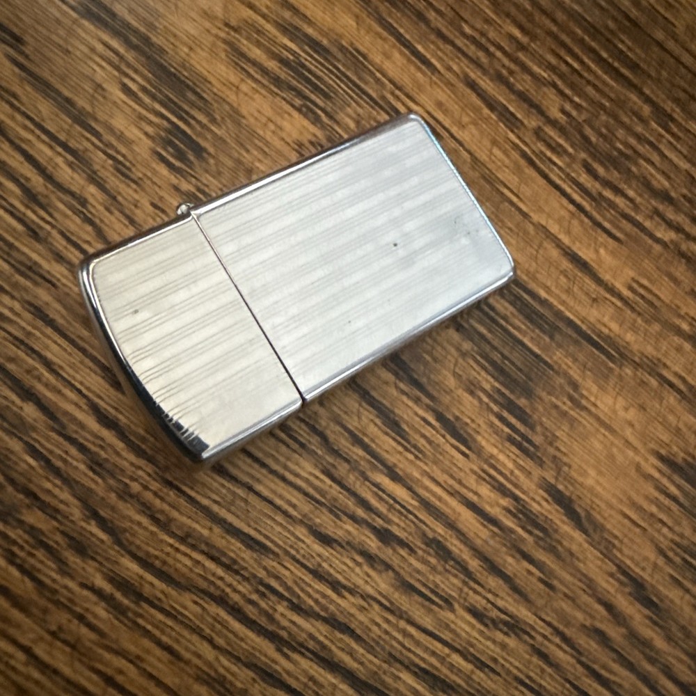 Zippo Slim Lighter Vintage 1981 Vertical Lines EUVA