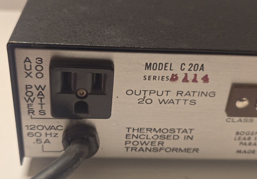 Bogen Challenger Solid State Model C-20A Amplifier (READ)