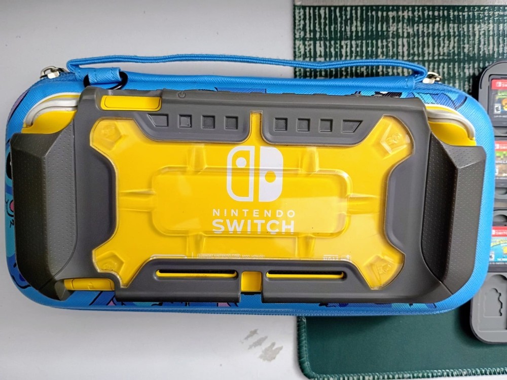 Nintendo Switch Lite Bundle Console lot