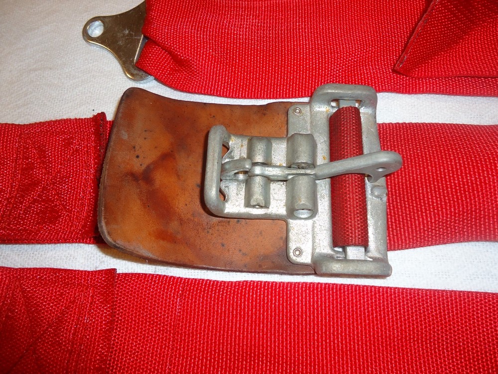 JAZ RACING SEAT BELTS RED