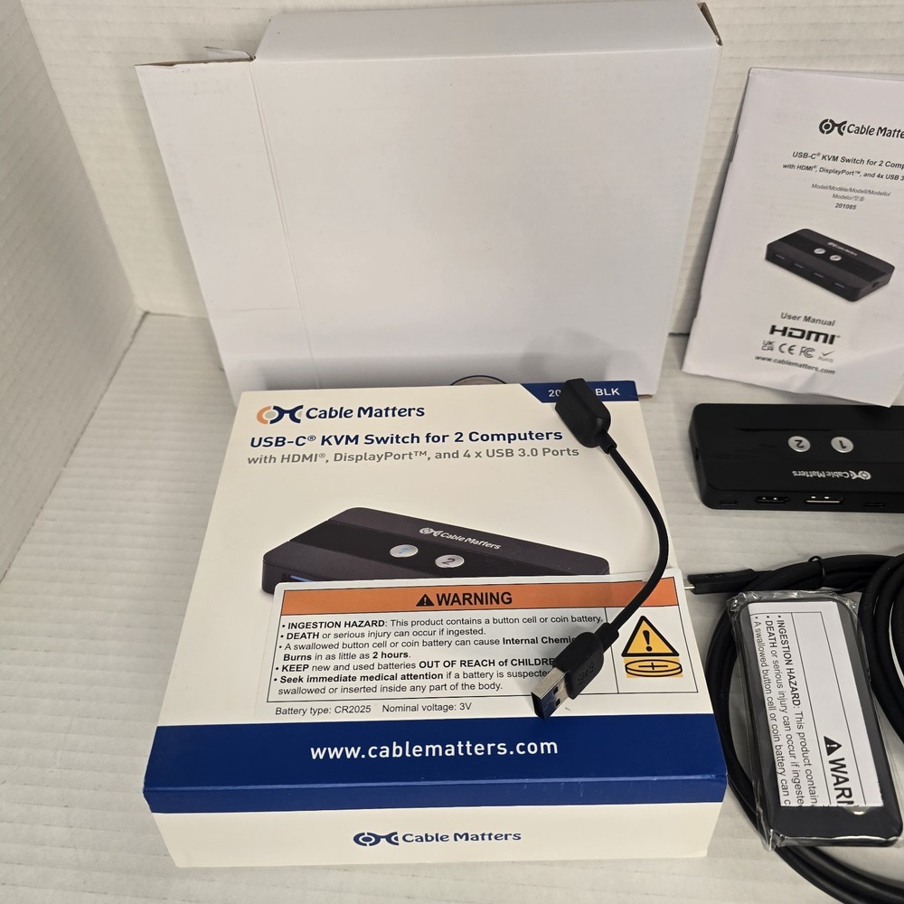 Cable Matters Dual 4K 60Hz USB C KVM Switch for 2 Computers 2 Monitors Open Box
