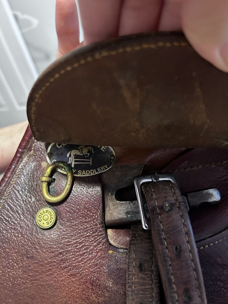 Collegiate Close Contact English Saddle 17"