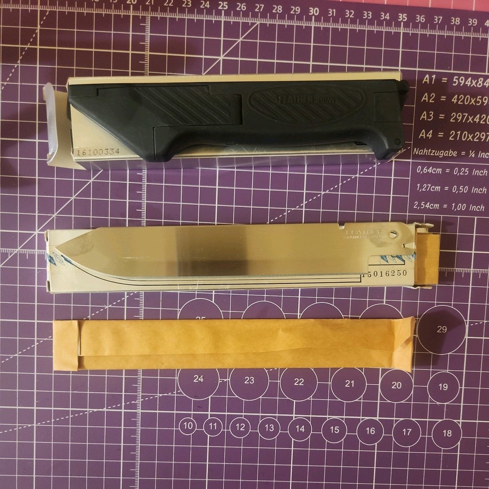 Tissue-tek Accu-edge Knife-Autopsy Handle With 5 Blades.