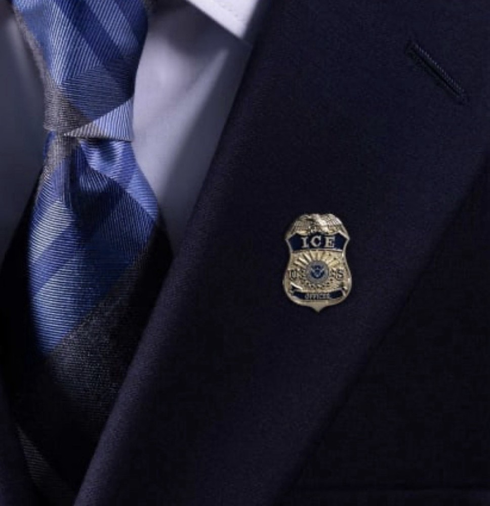 I C E  E R O Lapel Tie - Hat PIN GOLD MULTICOLOR