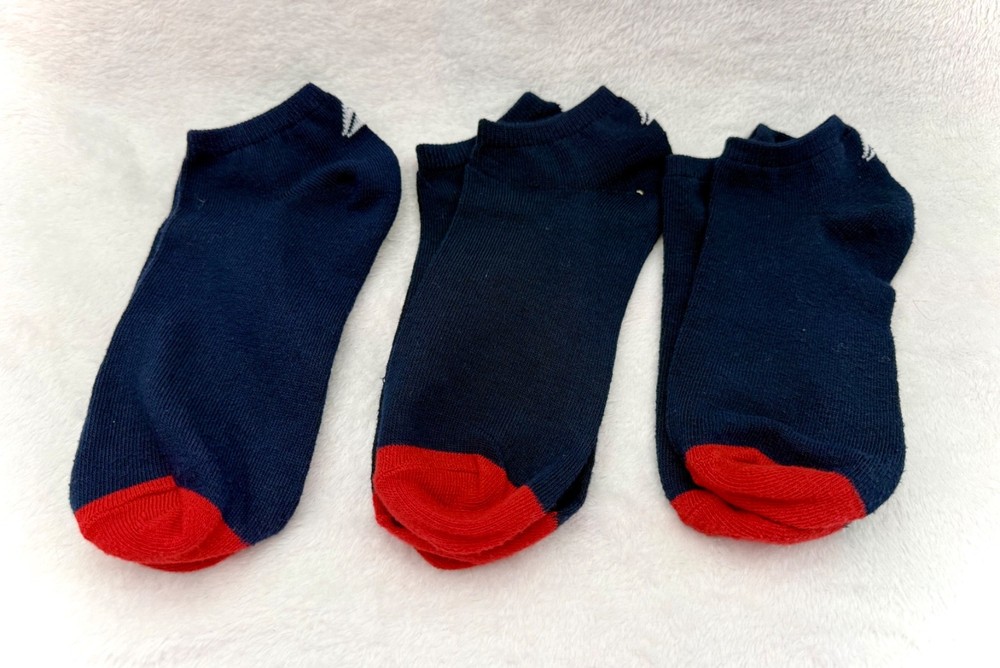 3 PAIR DELTA AIR LINES UNISEX ANKLE SOCKS