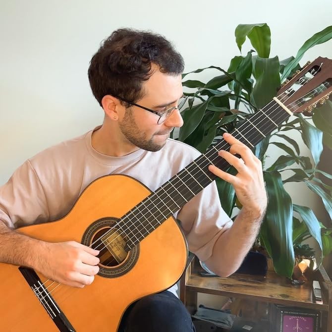 Augustine Strings Classic Black - Low Tension One Set,