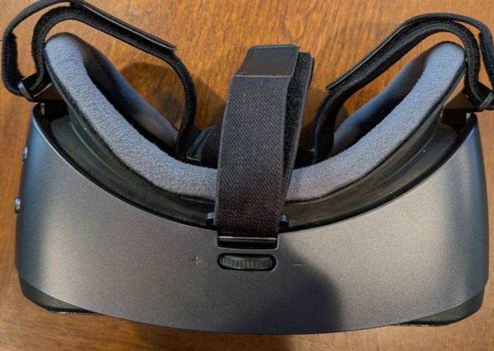 Samsung GEAR VR w Controller