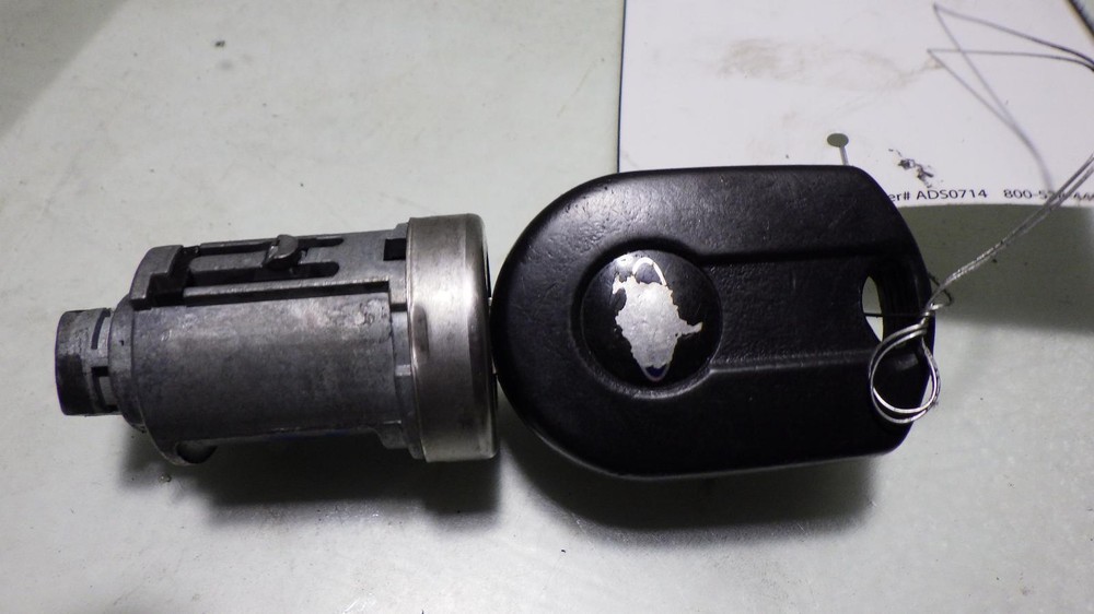 17 FORD EXPEDITION Ignition W/Key