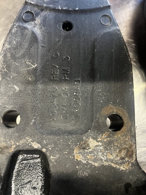 PETERBILT CAB MOUNT BRACKETS MISC 105470