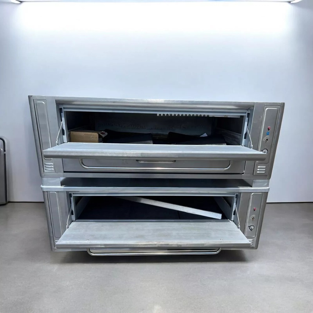 Blodgett 1000 oven double deck Gas or Propane-Refurbished