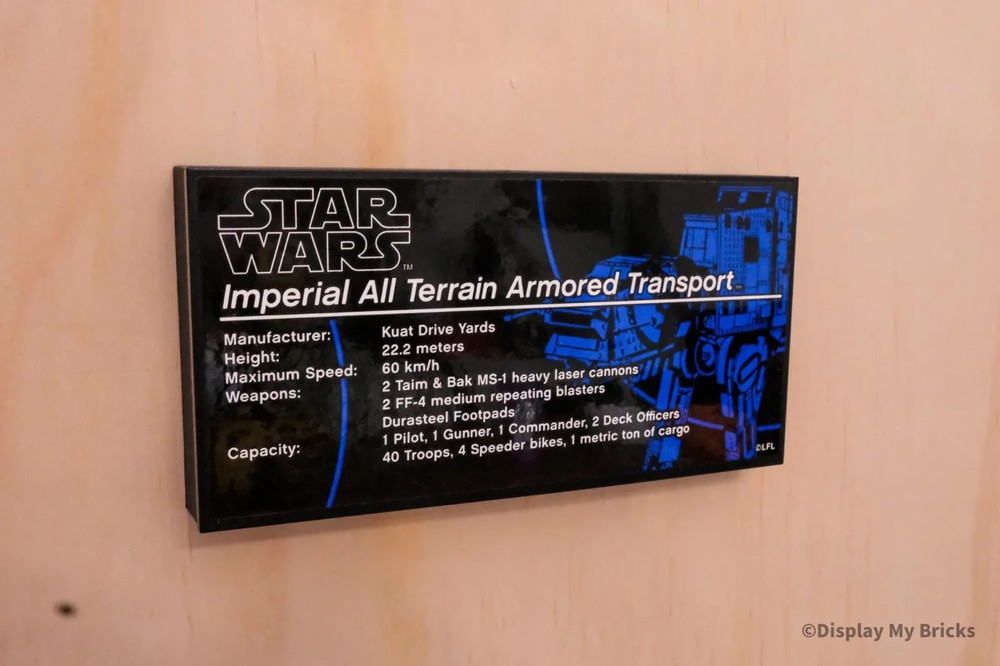 LEGO® UCS Plaque Wall Mount - Invisible Display for Star Wars® UCS Sets
