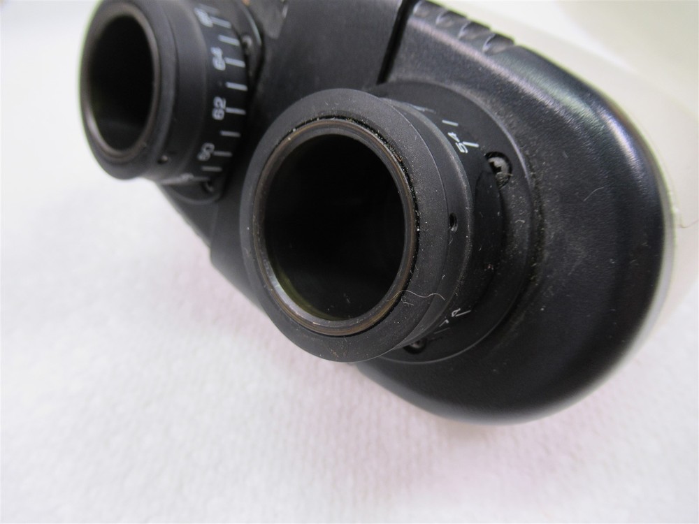 Leica CME Microscope Binocular Head with No Eyepieces