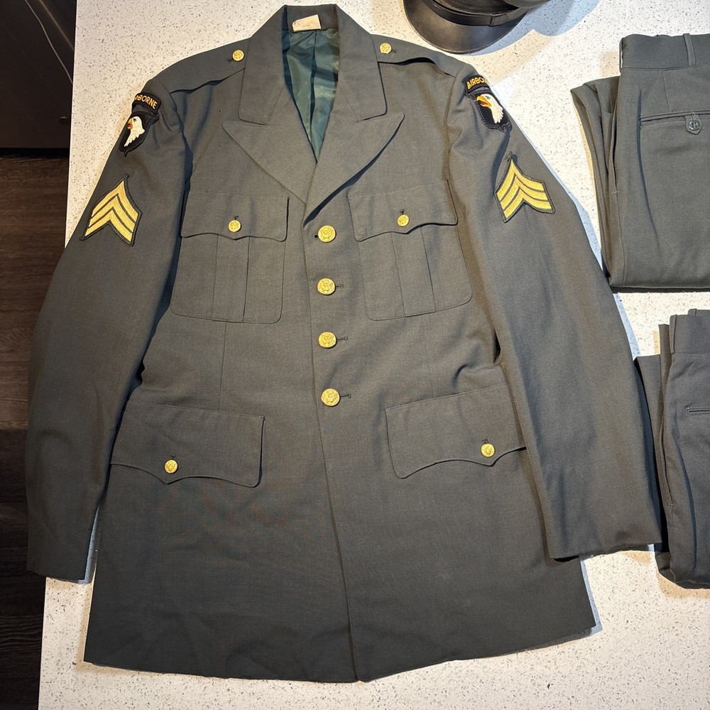 US Army Airborne Service Uniform With Pants And Hat