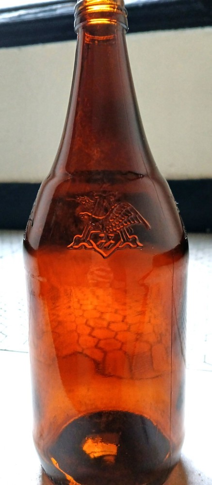 vtg 32oz Anheuser Bud bottle embossed eagle 1980s