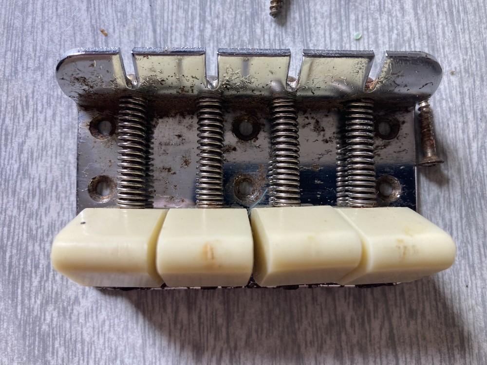 Dixon Vintage Bass Bridge