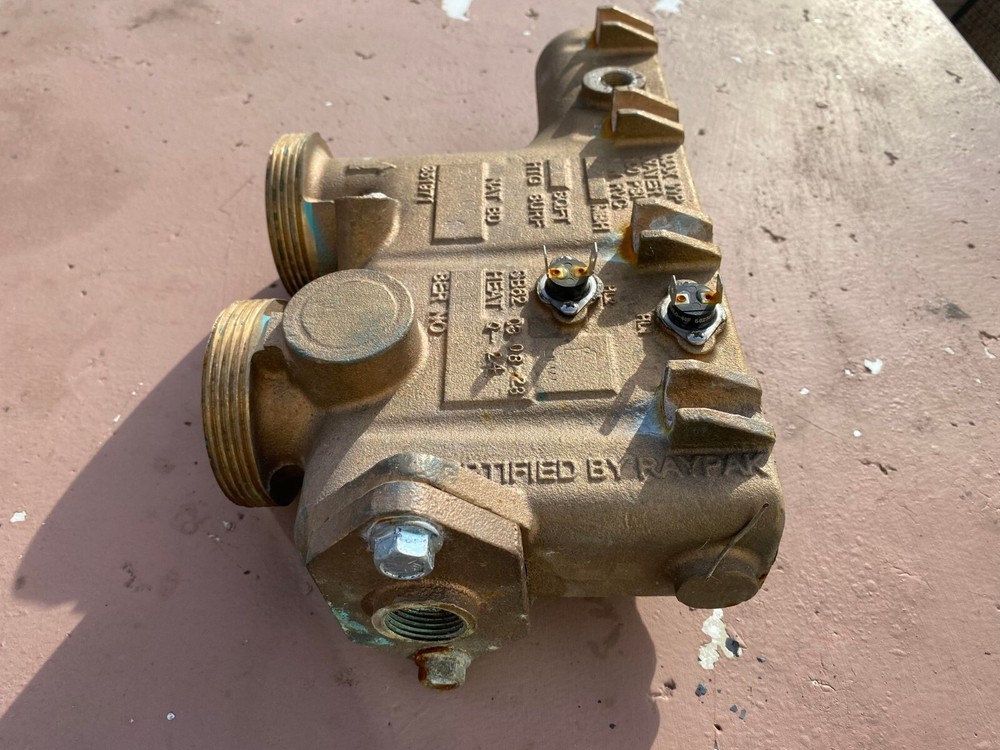 Raypak pool heater 206 266 406 Inlet/Outlet Header Brass