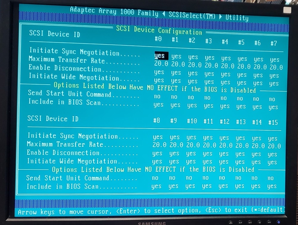 ADAPTEC AAA-132/133 PCI RAID Controller 1651606-00--POWERS UP--