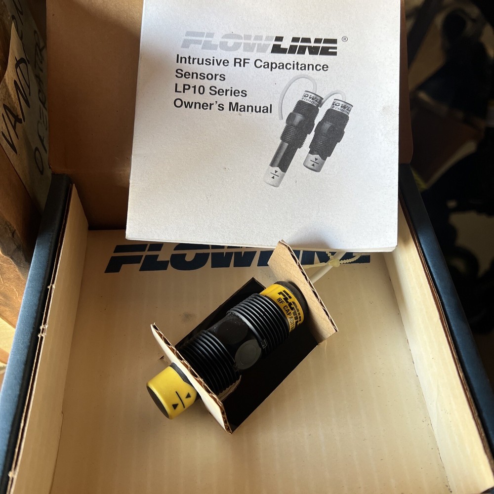 New Flowline RF Capacitance Sensor LP10-1303 Be In Box