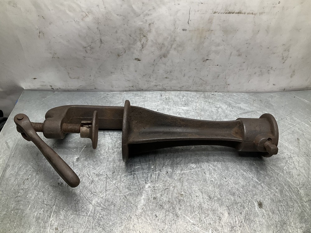 Pexto Style Bead Roller Mount Frame Screw Type