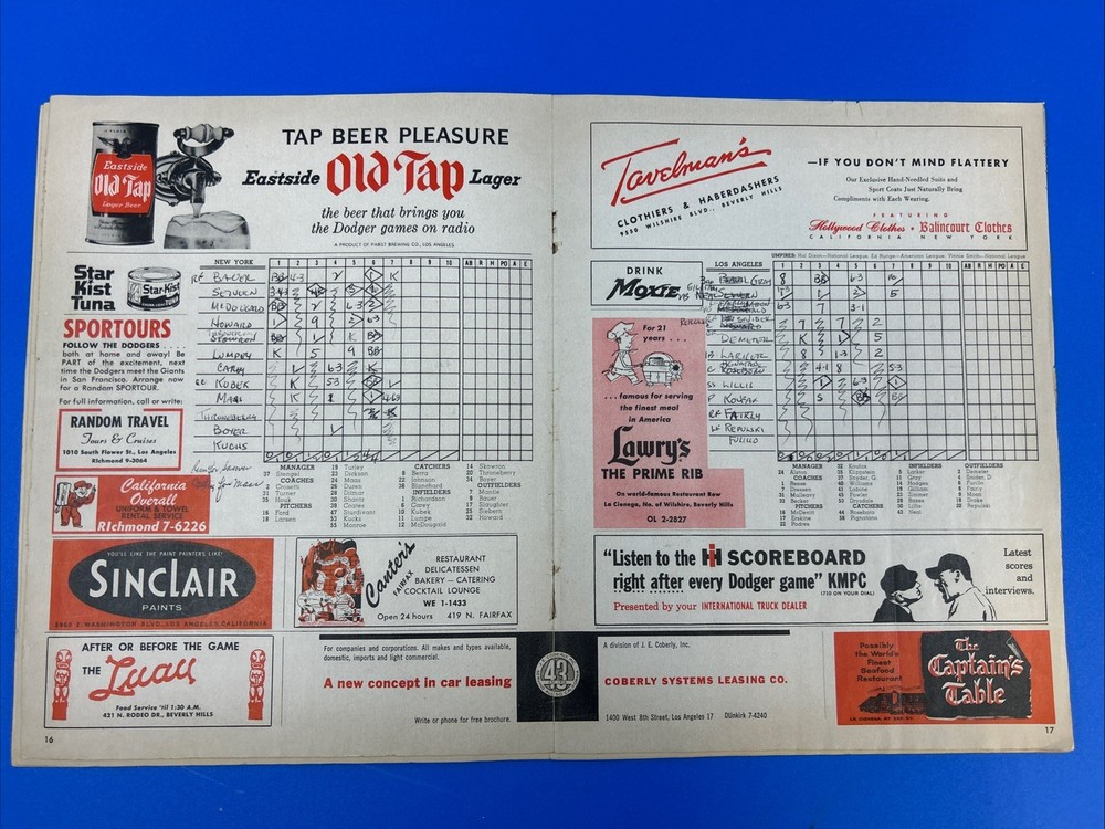1959 L.A. Dodgers Roy Campanella Souvenir Issue Program Koufax Pitching